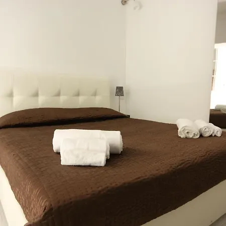 Intra' Residenza In Trastevere